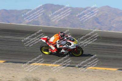 media/Dec-15-2023-Apex Assassins (Fri) [[91f19fb1c7]]/Racer 2/Session 2 (Bowl Exit)/